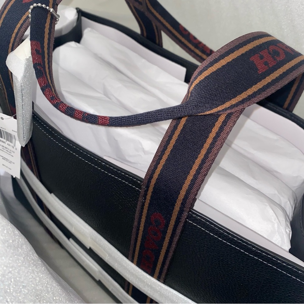 Coach Large Smith Tote New with tags - Picture 5 of 16